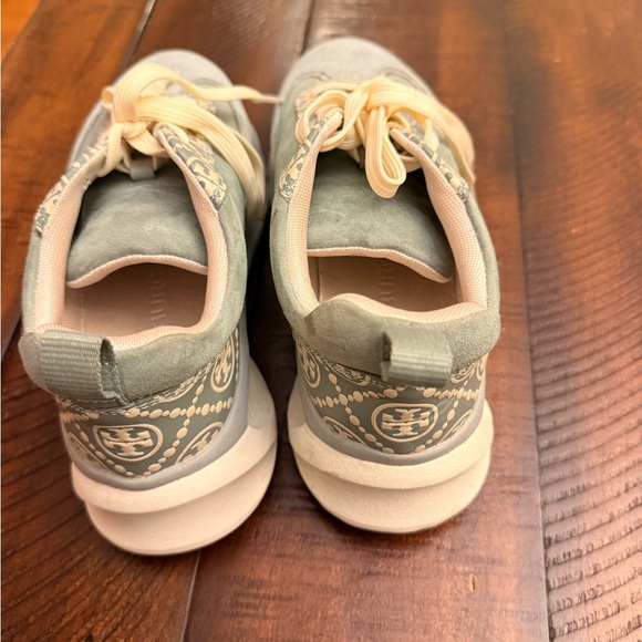 Tory Burch Green and Cream Sneakers - Picture 3 of 4